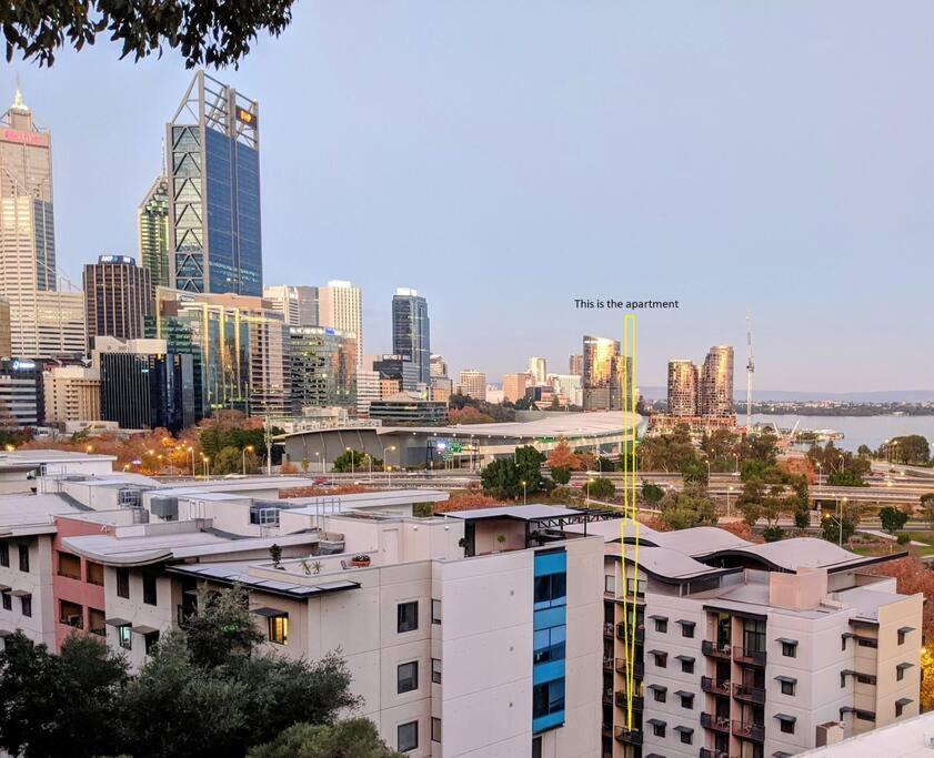 City & Lakeside With Free Parking, Pool And 10 Mins Walk Into The City Perth Luaran gambar